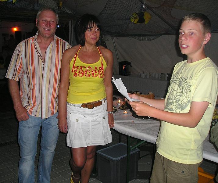 Flo_Gedicht.JPG - Unser Dichter Florian trägt sein neuestes Werk vor.
