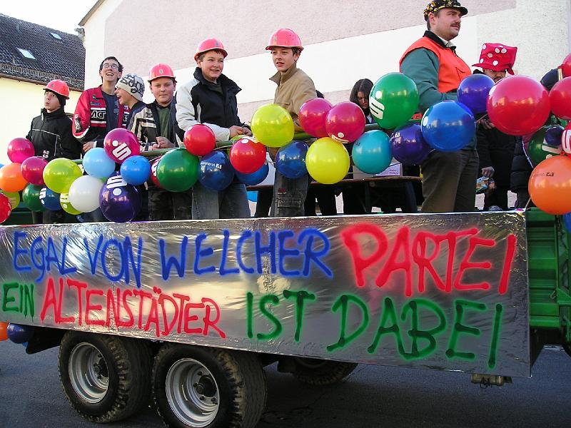 B_Frage.JPG - Selbstbewusste Altenstädter mischen in der Politik fest mit.