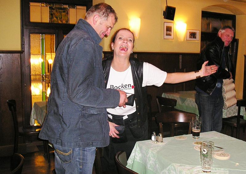 Bye_Schorsch.JPG - "Schorsch, soooooooo groß ist Deine Zeche!"