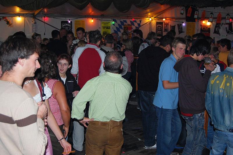Bar_sa.JPG - In der Bar war ein Kommen und ein Gehen.