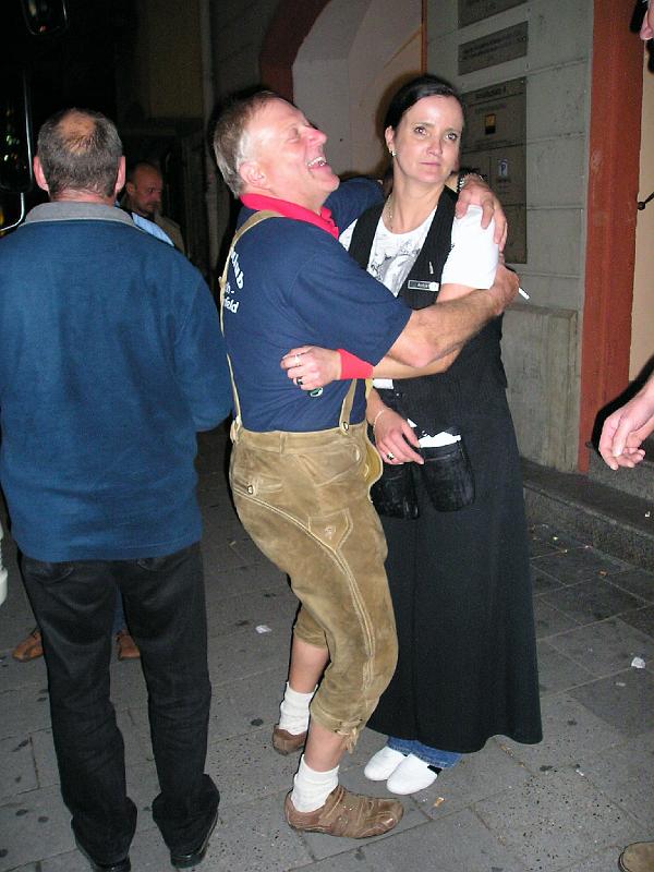 Kneit_09_36.JPG - "Hey, Lenz, die Angie kannst Du aber nicht mit nach Trasafeld nehmen!"