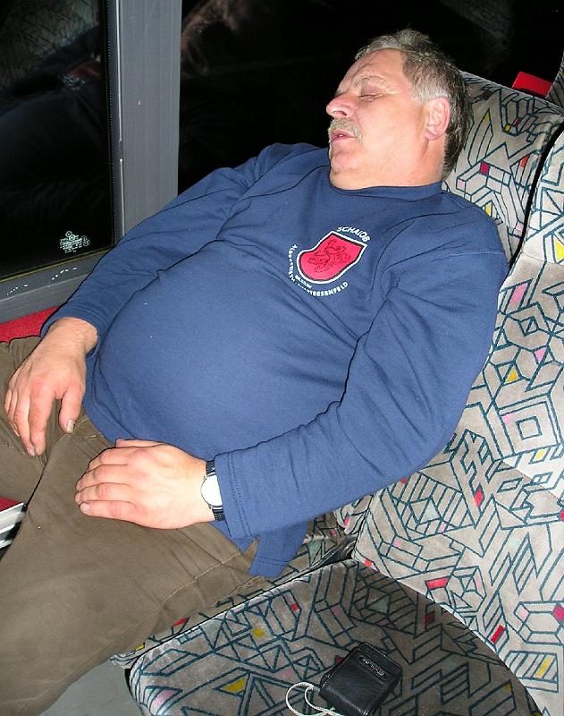 Kneit_09_39.JPG - Geschafft! Endlich schlafen! - Ein Bild wie aus dem Schlaraffenland.