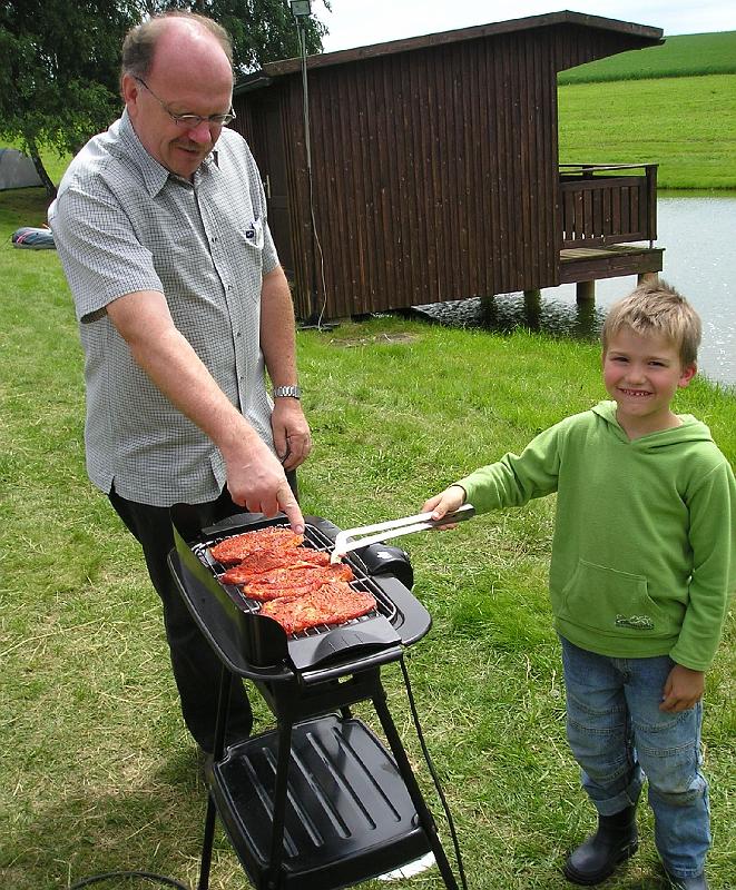 hi_so_1.JPG - "Michl, dös Fleisch is nu niat ganz durch!"