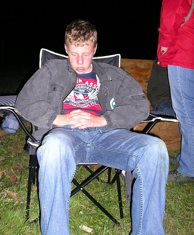 hi_so_15.JPG - Die letzte Nacht am Seer-Weiher fordert ihren Tribut.