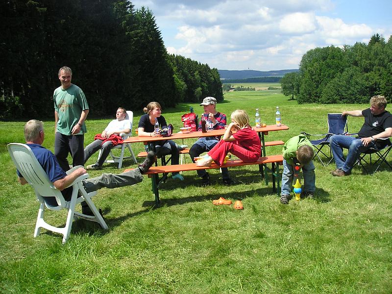 hi_so_19.JPG - Der Zeltplatz ist geräumt, Ruhe kehrt wieder ein in Trasafeld.