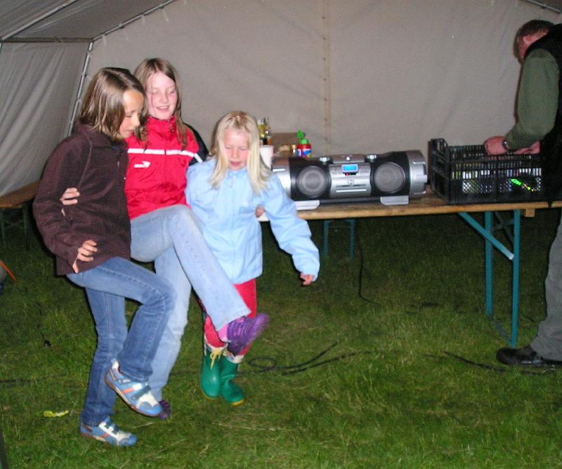 sa_re_9.JPG - Der Trasafelder Weihermarsch, perfekt getanzt von Schalob-Girls.