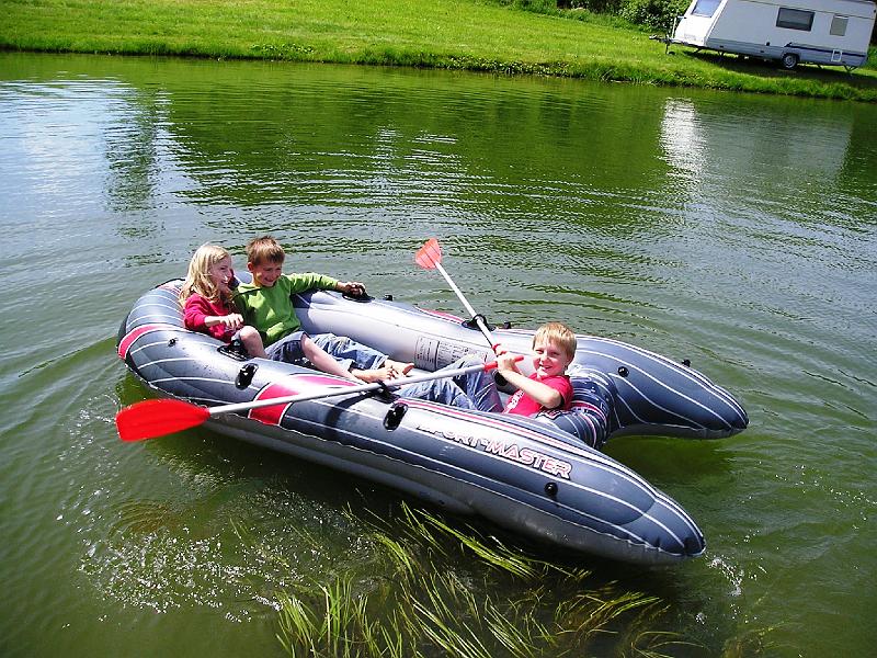 so_re_6.JPG - Die Wasserwacht des Schalobs beim Einsatz.