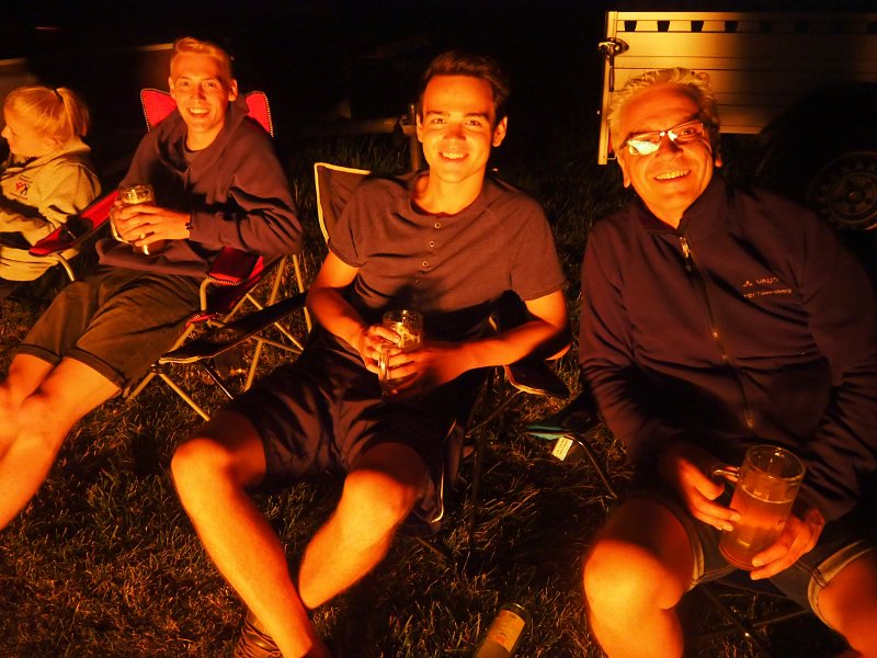 A_Zelt_Renate_Fr_12.JPG - Die Tännesberger Ecke gewohnt lässig und cool.